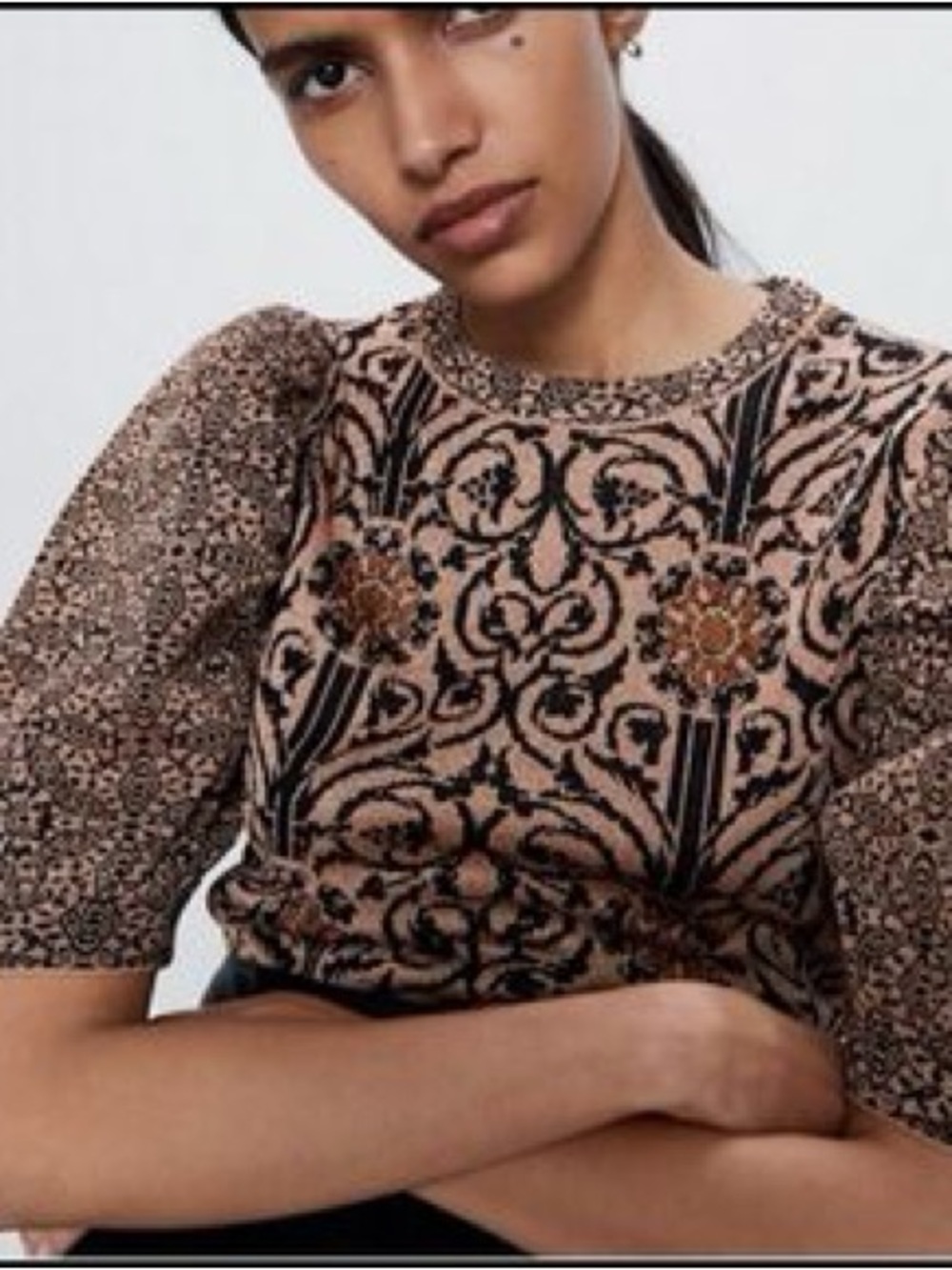 Zara black and beige ornate floral and scrollwork pattern blouse puff sleeve S